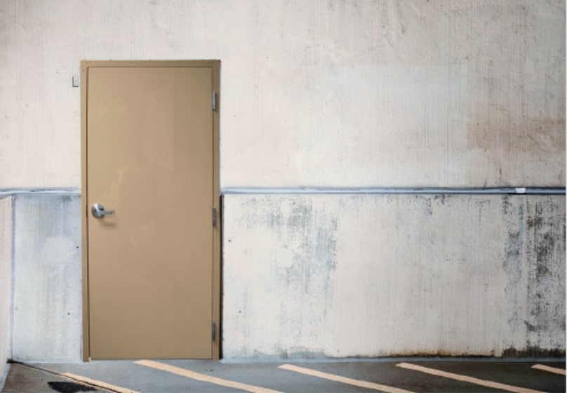 Manual Door