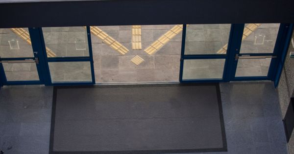 Automatic-door-for-schools-and-educational-buildings.jpg Automatic-door-for-schools-and-educational-buildings.jpg